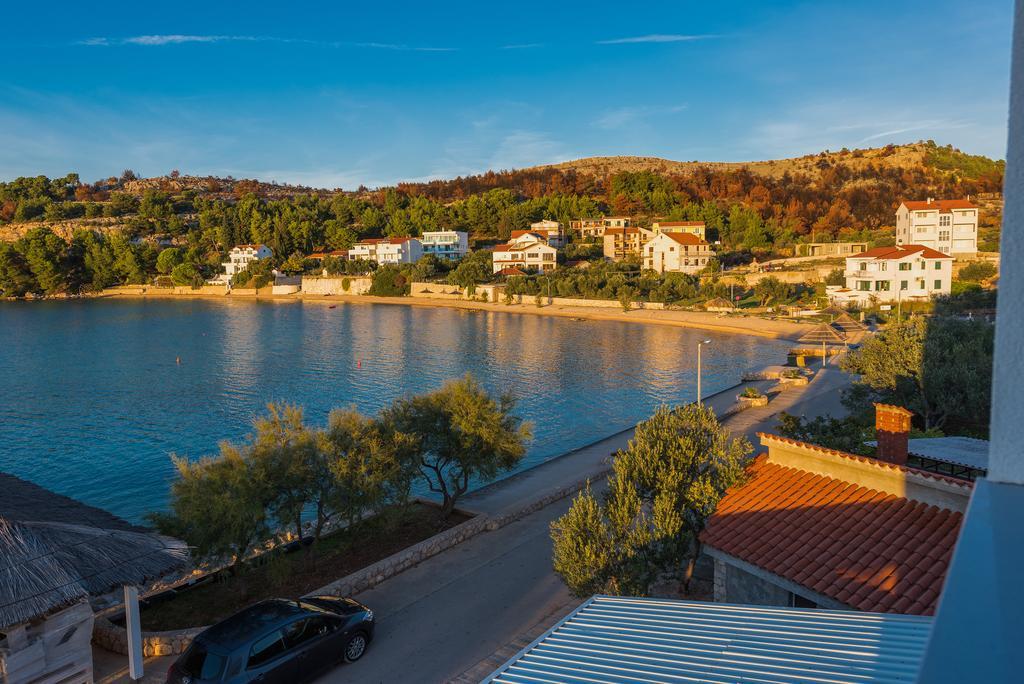 Apartments & Rooms Shark Жаборич Экстерьер фото